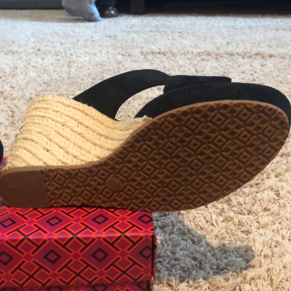Tory Burch Wedges with gold accents on back of shoe. 8.5M - Picture 7 of 7